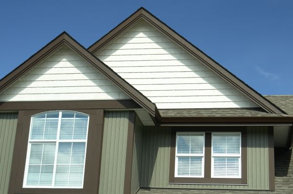 Cost of Vertical Vinyl Siding Repair in Morrisville